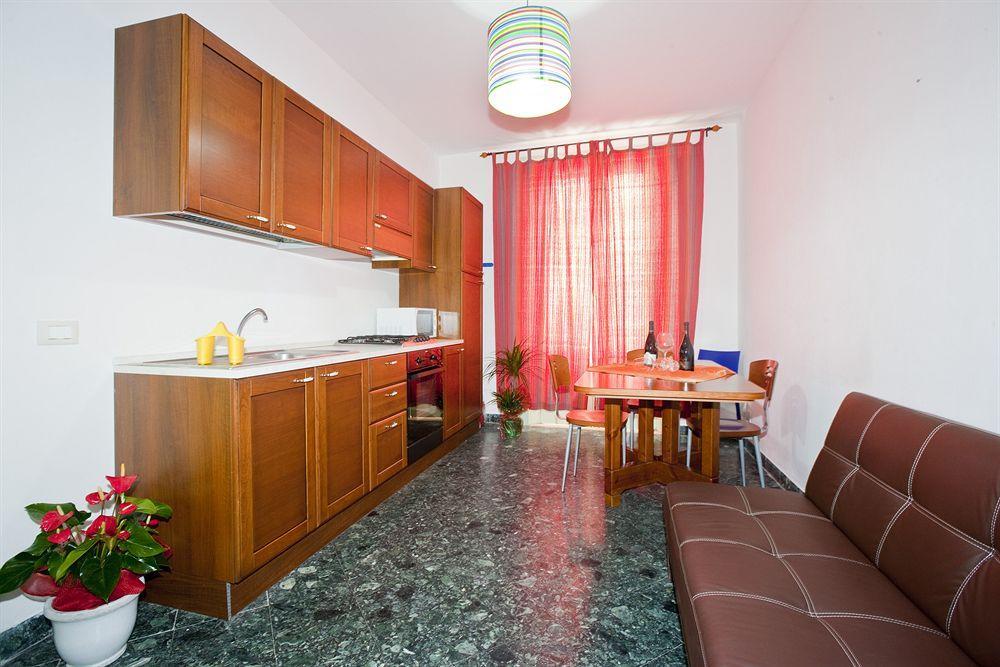 Cortile Antico Aparthotel Trapani Luaran gambar