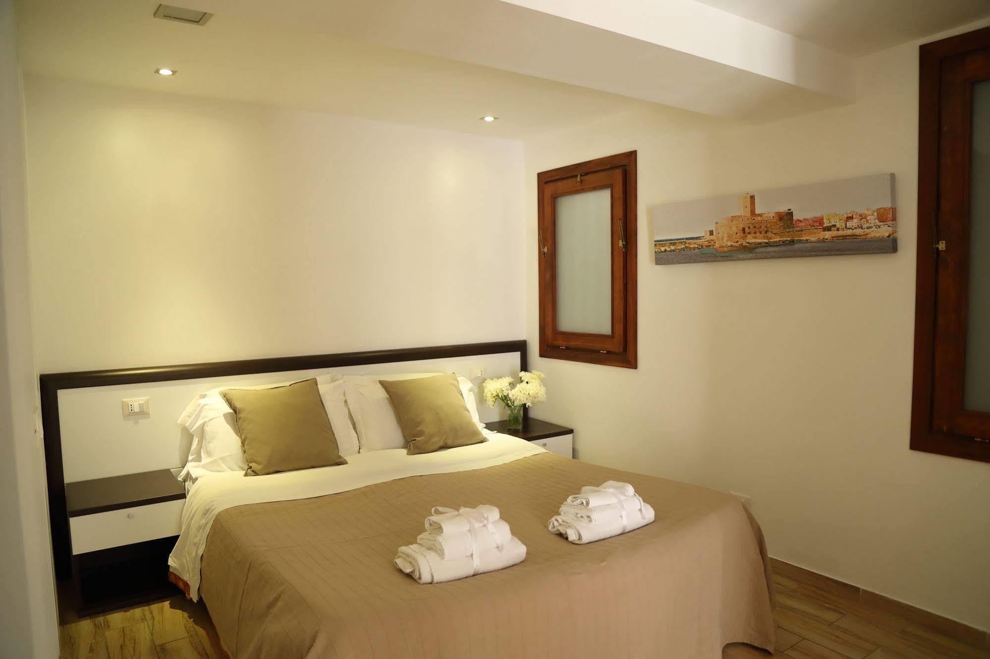 Cortile Antico Aparthotel Trapani Luaran gambar